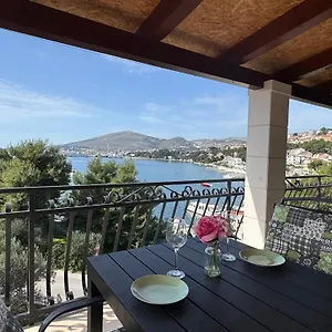 Mirella Trogir